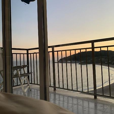 Apartamento en primerísima línea de playa con espectaculares vistas Netflix, Prime y Disney Oropesa del Mar Exterior foto