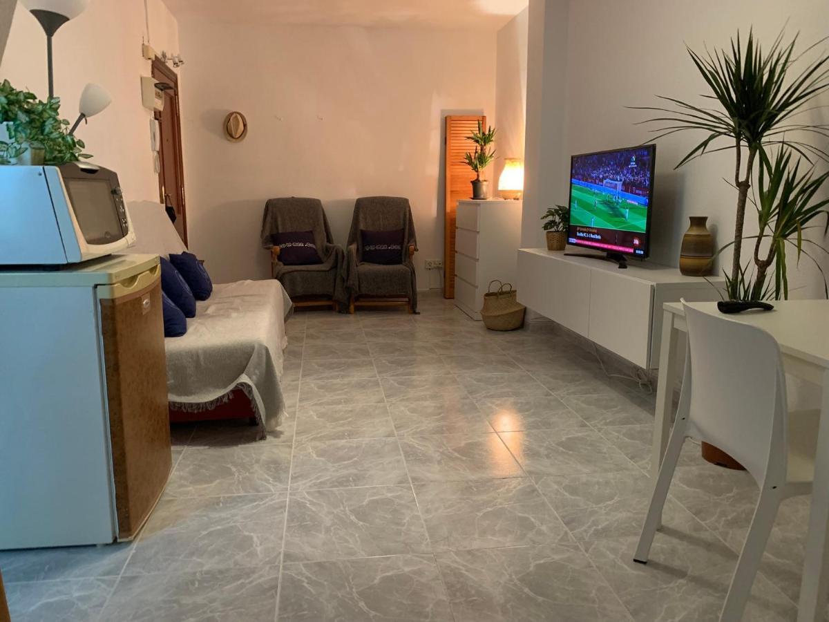 Apartamento en primerísima línea de playa con espectaculares vistas Netflix, Prime y Disney Oropesa del Mar Exterior foto