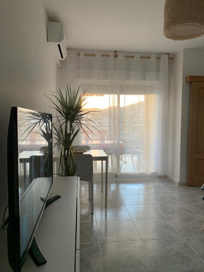 Apartamento en primerísima línea de playa con espectaculares vistas Netflix, Prime y Disney Oropesa del Mar Exterior foto