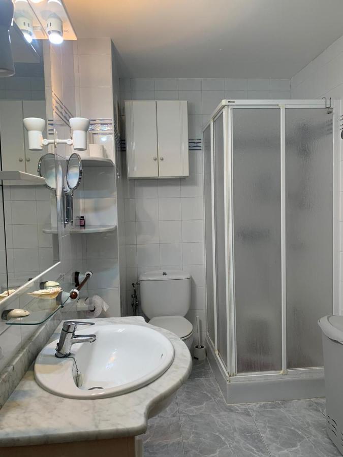 Apartamento en primerísima línea de playa con espectaculares vistas Netflix, Prime y Disney Oropesa del Mar Exterior foto