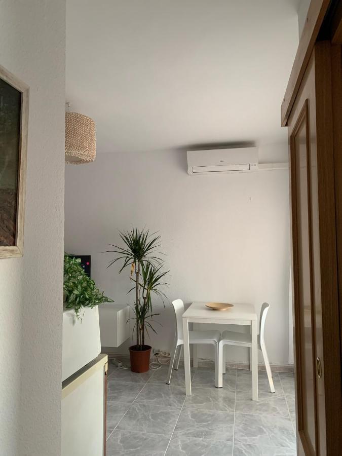 Apartamento en primerísima línea de playa con espectaculares vistas Netflix, Prime y Disney Oropesa del Mar Exterior foto