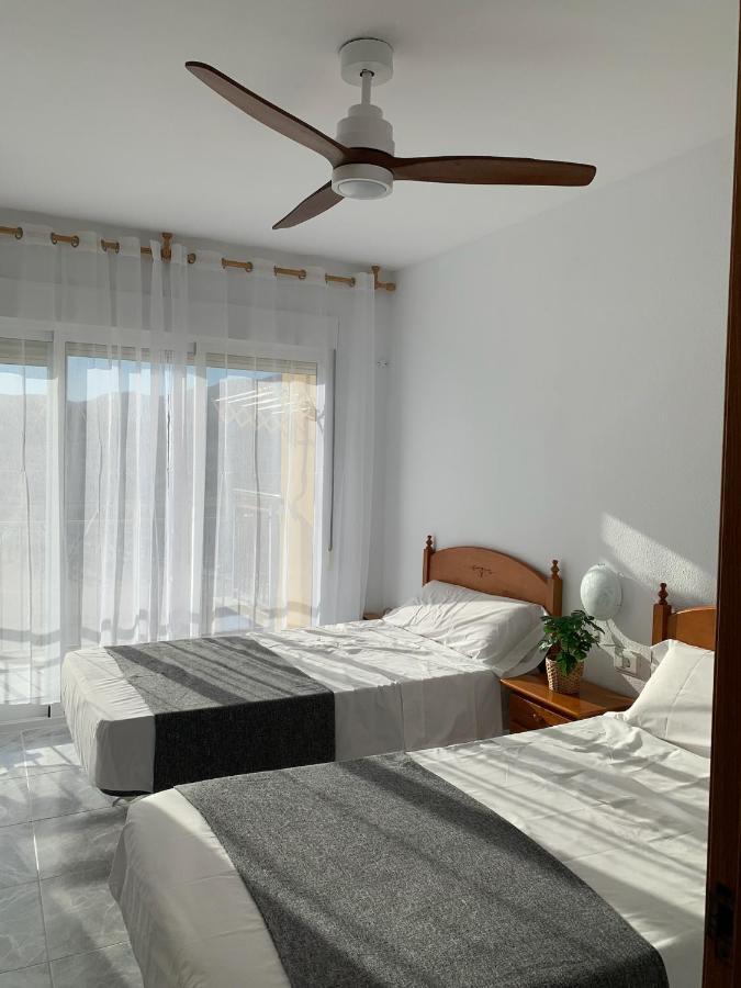 Apartamento en primerísima línea de playa con espectaculares vistas Netflix, Prime y Disney Oropesa del Mar Exterior foto