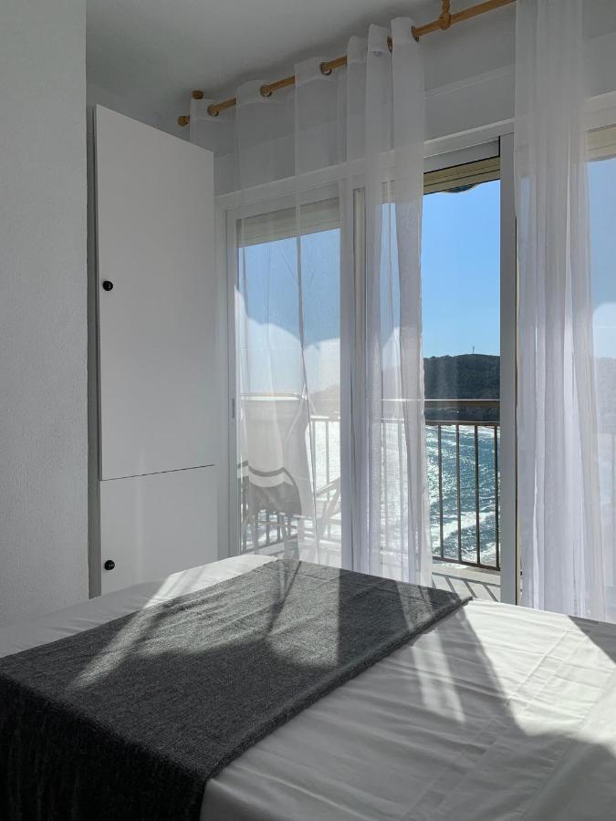 Apartamento en primerísima línea de playa con espectaculares vistas Netflix, Prime y Disney Oropesa del Mar Exterior foto
